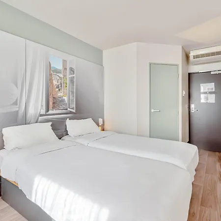B&B Hotel Brignoles ホテル