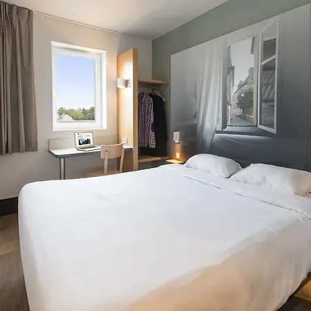 B&B Hotel Brignoles 2*