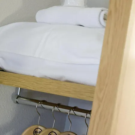 ホテル B&B Hotel Brignoles 2*